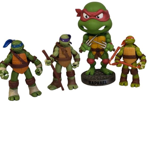 Teenage Mutant Ninja Turtles Action Figures Funko Bobblehead Raphael Bundle - Picture 1 of 11